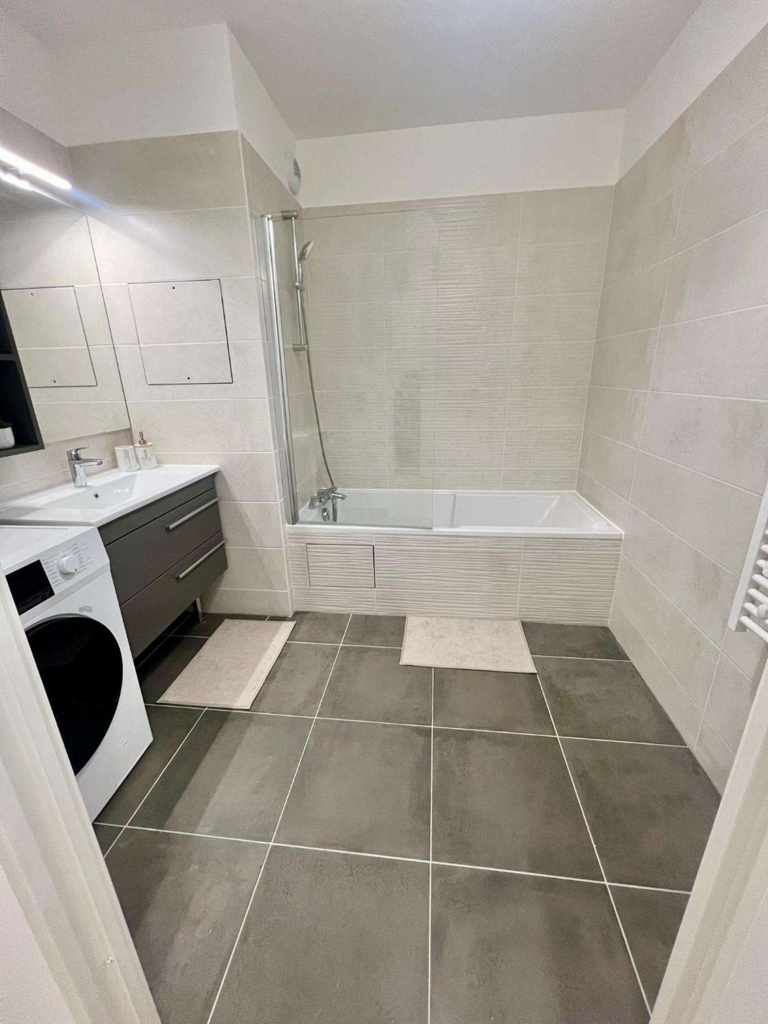 Appartement Neuf Et Spacieux Clichy Zewnętrze zdjęcie